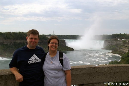 Peter und Nicole an den Niagara Fllen